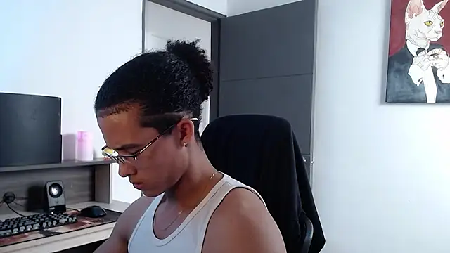 Snapshot of alejo_x3 chatting on February 20, 5:40 pm alejo x3 online show from February 20, 5:40 pm