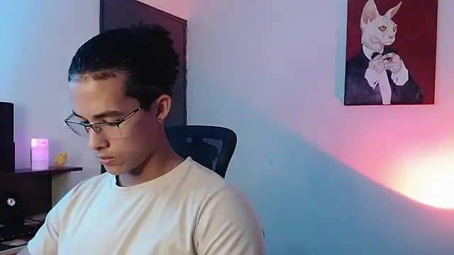 Snapshot of alejo_x3 chatting on February 27, 7:34 am alejo x3 online show from February 27, 7:34 am