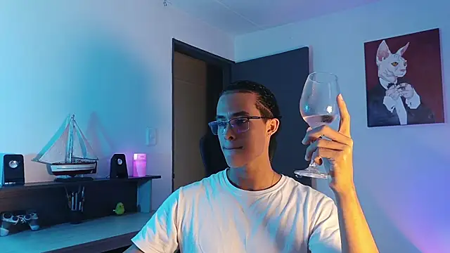 Snapshot of alejo_x3 chatting on December 2, 1:11 am alejo x3 online show from December 2, 1:11 am