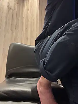 matu050556 online show from March 4, 10:10 am