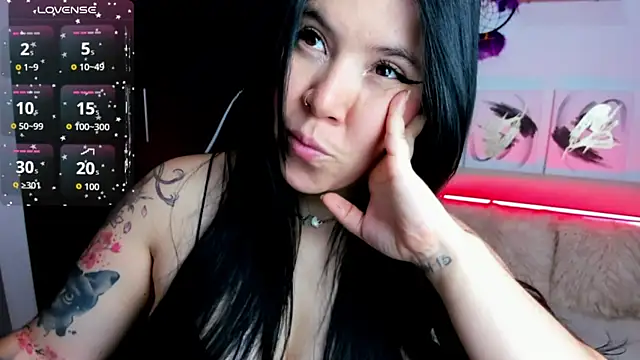 AilynRed online show from January 8, 2:25 am