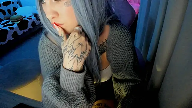 Ledy WWWII online show from December 7, 3:08 pm