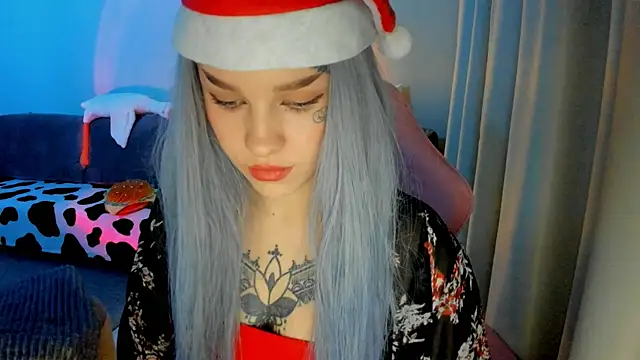 Ledy WWWII online show from December 10, 5:44 pm