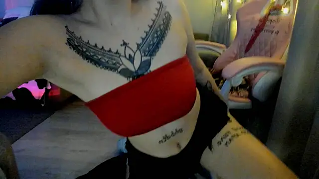 Ledy WWWII online show from December 10, 11:51 pm