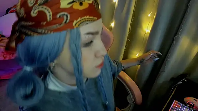 Ledy WWWII online show from January 11, 2:58 pm