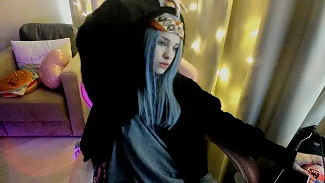 Ledy WWWII online show from January 13, 11:52 am