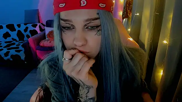 Ledy WWWII online show from January 19, 3:42 pm