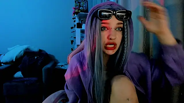 Ledy WWWII online show from January 30, 10:41 pm