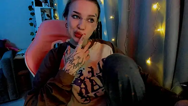 Ledy WWWII online show from February 1, 4:33 pm