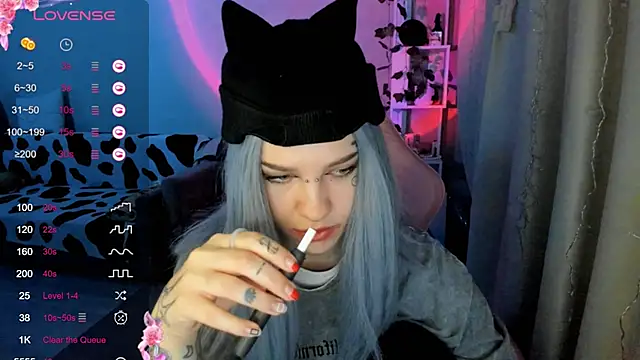 Ledy WWWII online show from February 8, 3:42 pm