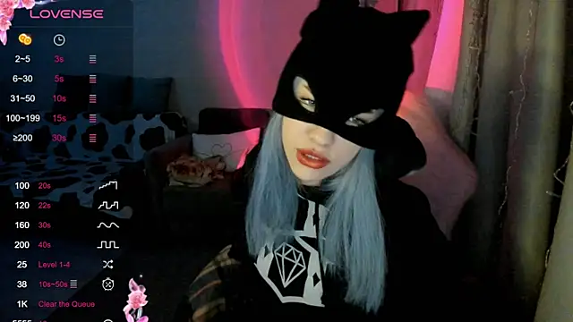 Ledy WWWII online show from February 12, 4:00 pm