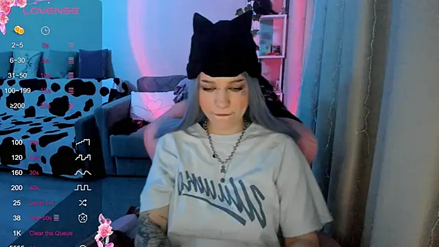 Ledy WWWII online show from February 16, 4:21 pm