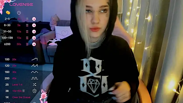 Ledy WWWII online show from February 28, 3:48 pm