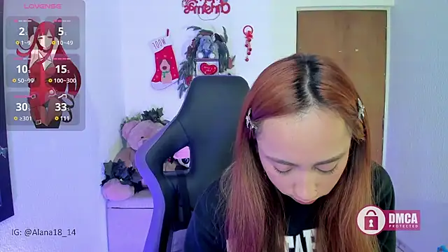 Snapshot of Alana_Pherson chatting on December 7, 4:31 am Alana Pherson online show from December 7, 4:31 am