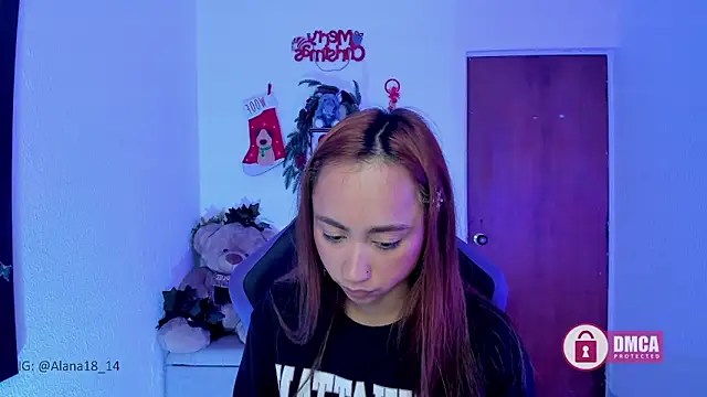 Snapshot of Alana_Pherson chatting on December 7, 7:38 am Alana Pherson online show from December 7, 7:38 am