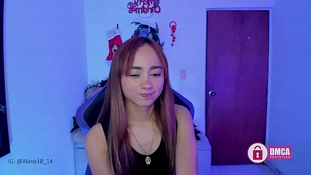 Snapshot of Alana_Pherson chatting on December 10, 4:34 am Alana Pherson online show from December 10, 4:34 am