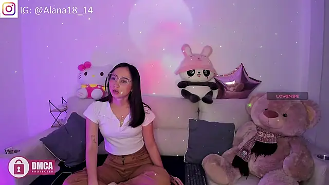 Snapshot of Alana_Pherson chatting on September 28, 1:33 am Alana Pherson online show from September 28, 1:33 am