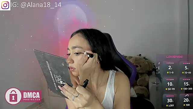 Snapshot of Alana_Pherson chatting on November 11, 3:39 am Alana Pherson online show from November 11, 3:39 am