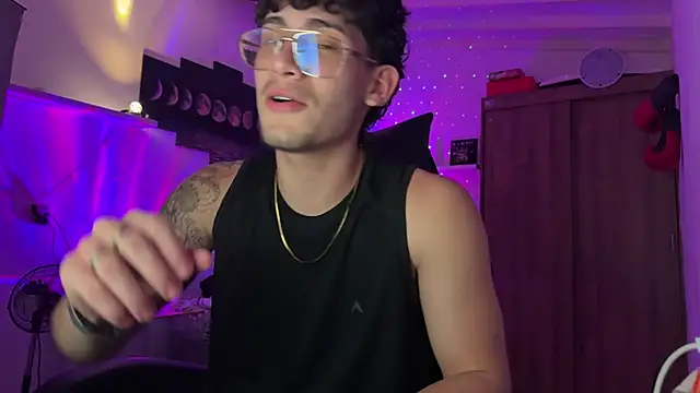 Kisan Smith online show from March 18, 4:04 am