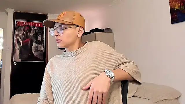 a lejandro 0 8 online show from December 24, 6:33 am