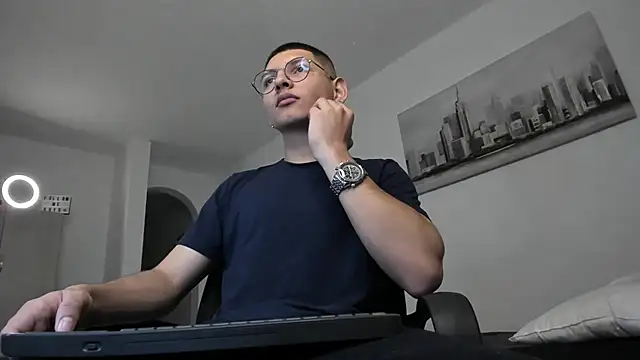 a lejandro 0 8 online show from March 14, 2:53 am