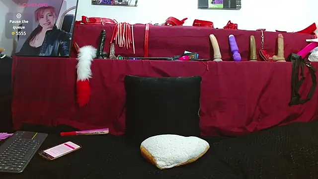 Snapshot of Wiktoria_Brownx chatting on November 26, 11:17 pm Wiktoria Brownx online show from November 26, 11:17 pm