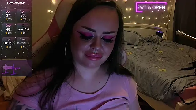 Snapshot of og_maddison chatting on January 6, 11:09 pm og maddison online show from January 6, 11:09 pm