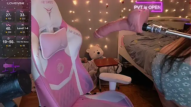 Snapshot of og_maddison chatting on January 9, 2:11 am og maddison online show from January 9, 2:11 am