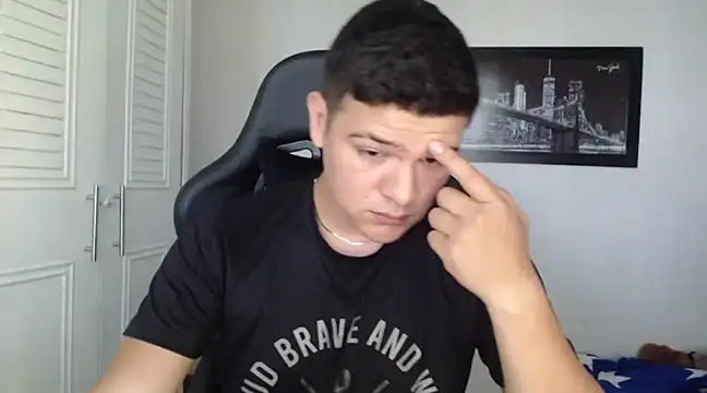 Snapshot of Plug_Control chatting on January 20, 3:07 pm Plug Control online show from January 20, 3:07 pm