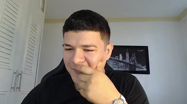 Snapshot of Plug_Control chatting on February 7, 3:19 pm Plug Control online show from February 7, 3:19 pm