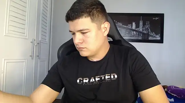 Snapshot of Plug_Control chatting on February 8, 7:59 pm Plug Control online show from February 8, 7:59 pm