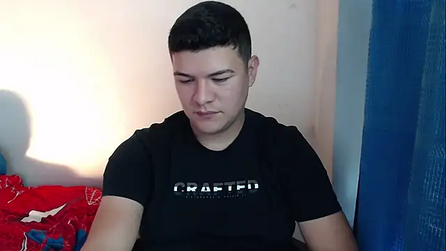 Snapshot of Plug_Control chatting on October 19, 9:48 pm Plug Control online show from October 19, 9:48 pm