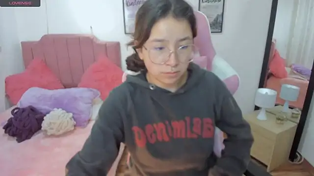 Amy joones online show from November 14, 12:26 pm