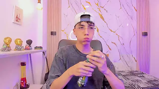 Nikolay Gregori online show from February 6, 4:17 am