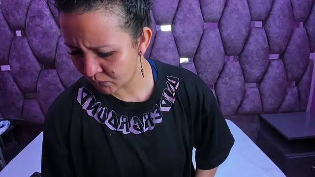 AlaSmith online show from October 21, 1:17 am