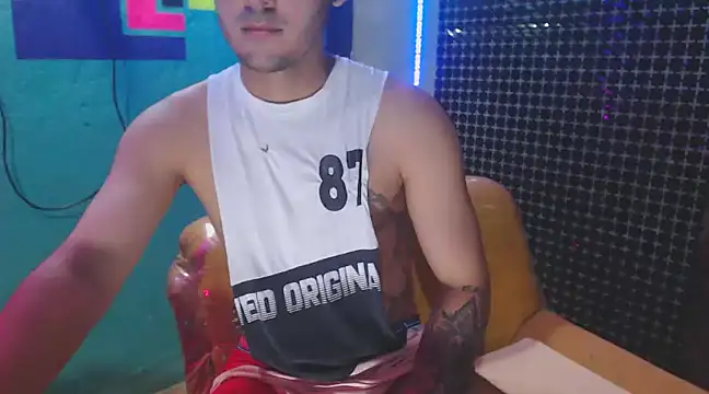 xxxxhotxoxo online show from December 15, 3:31 pm