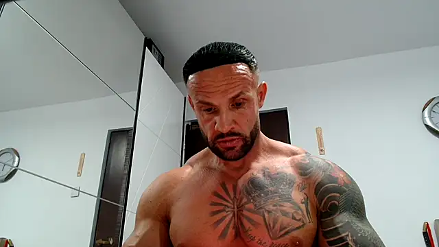 Magnificmuscles89 online show from October 25, 3:51 pm