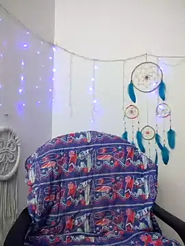 Snapshot of kristal_ktl chatting on January 31, 12:17 am kristal ktl online show from January 31, 12:17 am