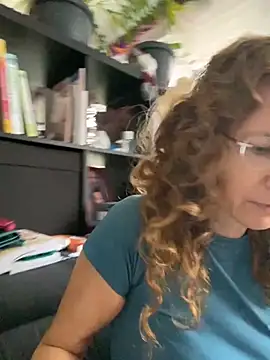 Snapshot of AnnikaRose chatting on October 30, 8:05 am AnnikaRose online show from October 30, 8:05 am