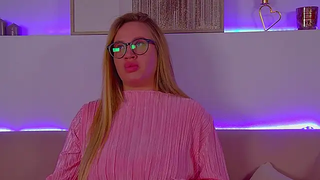 MariaNeumann online show from March 16, 4:52 am