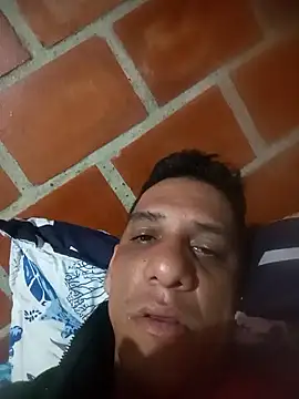 Snapshot of Elvergon3456 chatting on December 14, 3:39 pm Elvergon3456 online show from December 14, 3:39 pm