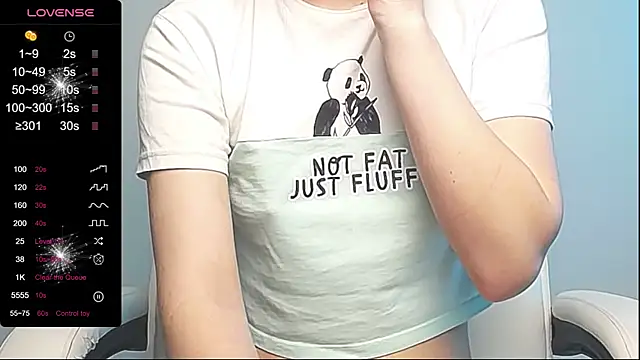 Snapshot of RRUUBBYYY chatting on March 22, 9:02 am RRUUBBYYY online show from March 22, 9:02 am