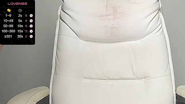 Snapshot of RRUUBBYYY chatting on September 23, 6:44 pm RRUUBBYYY online show from September 23, 6:44 pm