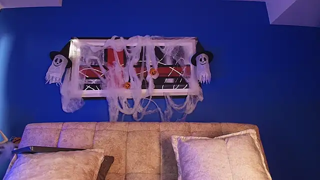 Snapshot of liccy_hall chatting on October 31, 11:44 am liccy hall online show from October 31, 11:44 am