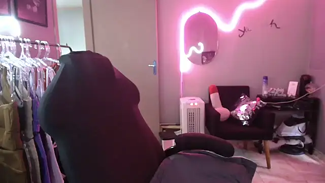 Snapshot of HotRuiva chatting on January 21, 1:32 pm HotRuiva online show from January 21, 1:32 pm