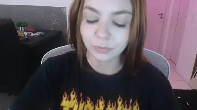 Snapshot of HotRuiva chatting on October 12, 9:47 pm HotRuiva online show from October 12, 9:47 pm