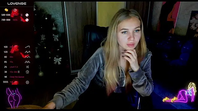 Snapshot of _NigoNika chatting on December 28, 2:53 pm  NigoNika online show from December 28, 2:53 pm