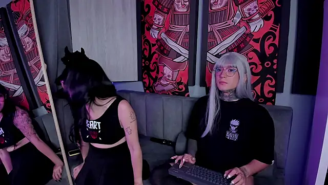 JadeyKhada online show from November 14, 12:42 am