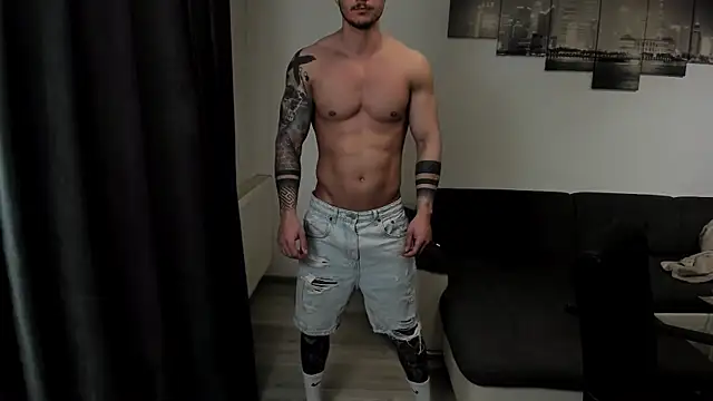 Richarddarell1 online show from March 18, 6:16 am