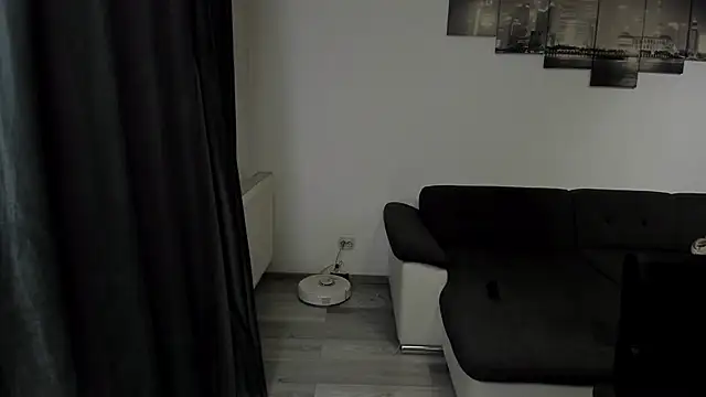 Richarddarell1 online show from April 17, 5:32 am